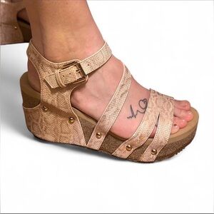 Volatile Snake skin Print. Wedge Sandals. Size 7